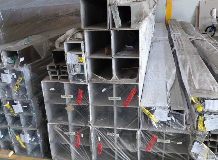 HỘP VUÔNG INOX 304/316 100*100 *2.5MM