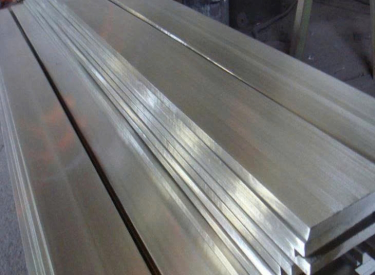 THANH LA ĐÚC 304 SỌC XƯỚC : 40 x 5.0 x 4000/6000MM/HL- LẬP LÀ INOX-Stainless Steel Flat Bar